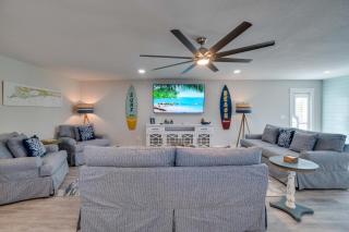 Grand Island Oasis, Pool Spa Roof Top Deck & So Much More Sleeps 18 - Bradenton Beach - 3