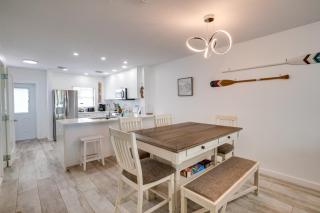 Enjoy Sunset Views From 2 Private Balconies - Bradenton Beach - 2