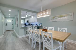 Perfect Beach Front Getaway - Holmes Beach - 1