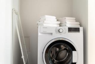 Spacious 2BR Near Attractions by HM - Vienne - 2