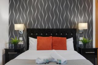 Modern City Centre Studio flat! - 9