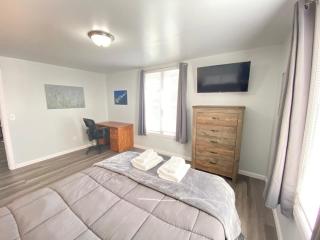 3rd Base Apt 1 All Star Baseball Rentals - Oneonta - 1
