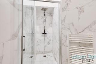 62 - Beautiful Apartment Triangle d- 100m from Champs-Elysees - 1