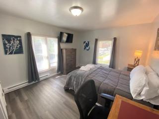 3rd Base Apt 2 All Star Baseball Rentals - Oneonta - 2