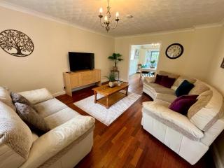Clovelly House - 3