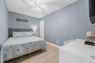 Newly Renovated Condo with Beach access steps away - Myrtle Beach - 1