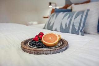 Ying Yang Suite King Bed Zen Condo - 1