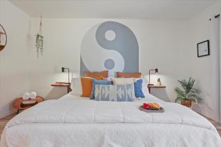 Ying Yang Suite King Bed Zen Condo - 2