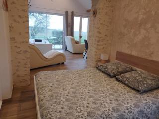 Gîtes & SPA du bien-être - SPA privatif - Courgains - 3