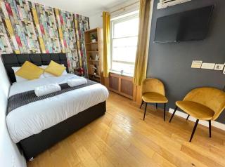 Portobello Road Artistic Studios 'BUDGET' - London - 7