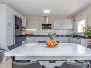Villa Golden by Interhome - Palau-Saverdera - 2