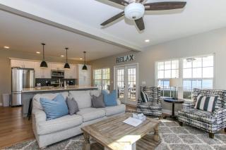 House #46 Grits Carlton Lakefront (no pets) - Centre - 2
