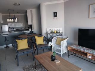 203 Cascades Summerstrand - 9