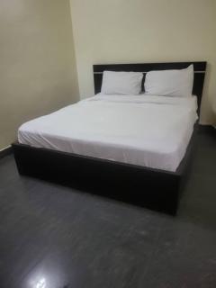 KINGS AVENUE SERVICE APARTMENTS - 3