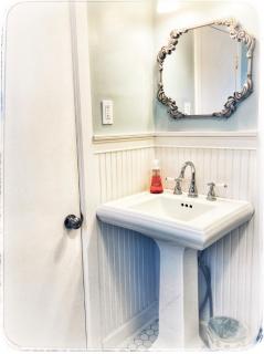 Peaceful Private Cottage, Walk to Park & 5 Mins to Downtown - Nashville - 1