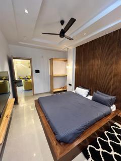 Andaz Luxe Apartment. - Indore - 4
