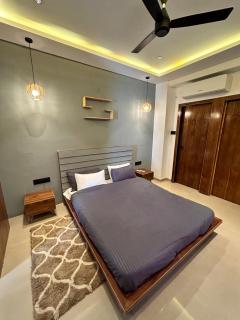 Andaz Luxe Apartment. - Indore - 5