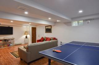 Screened in porch and fantastic game room - Wellfleet - 3