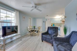 Englewood Apartment with Shared Pool 1 Mi to Beach - Englewood - 6