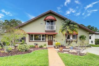 Tropical Oasis 6BR and 4BA Villa Near Beach - Hollywood - 8