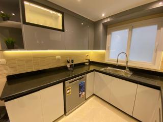 Luxurious Family 5BR Pool View Near Airport! - Le Caire - 1