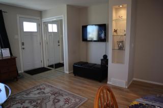 A Cozy - Spacious Urban Retreat - Child / Pet Friendly - Lethbridge - 7