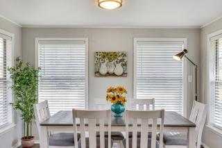 New Blaine Getaway - Walk to Lake Dardanelle! - 2