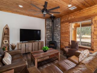 Sego Lily-Amazing Views, Hot Tub, Fire Pit, Stargazing - Orderville - 1
