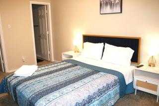 Lubbock haven 3Beds, 3 baths - 5