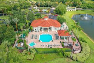 Near Disney + FREE Clubhouse + Pool + GYM + Sauna - Kissimmee - 0