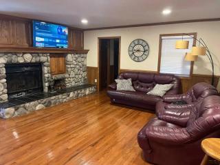 The Arrowhead Hideaway! Game Room + BBQ - Lake Arrowhead - 1