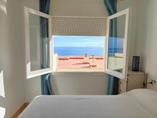 3364 - MEDITERRANEO A 1-8, VACACIONES SOBRE LAS ROCAS, 1ª LÍNEA DE MAR, ZONA PRIVILEGIADA, VISTA AL MAR. - ES-258-102 - 1