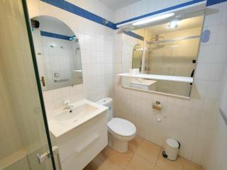 MEDITERRANEO A. Apartamento sobre las rocas para 5 en Roses - ES-258-102 - 1