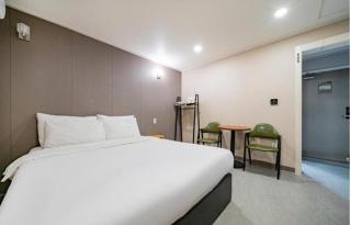 Y Motel - Busan - 0