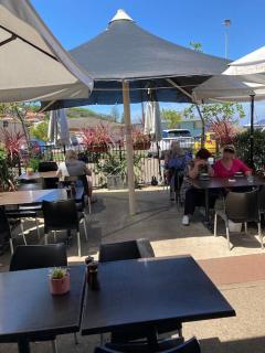 Spacious retreat in beautiful Lighthouse Beach - Port Macquarie - 5