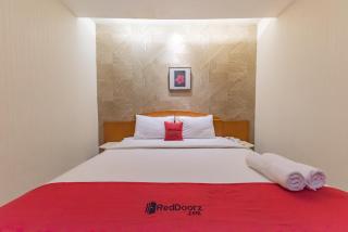 RedDoorz Plus @ Cipaganti Street 3 - Bandung - 4