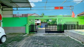 Angel Home Stay by Nusalink - Warungsergon - 7