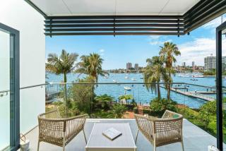 Phoenix at Palm View Collective - Sydney - 2