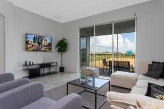 3 BR, 2.5 BA Villa Sleeps 10 CHG104 - Kissimmee - 8