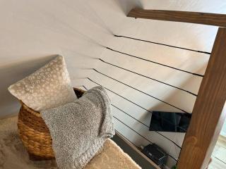 Hatcher Pass Lakeside Hideaway with Hot Tub! - Wasilla - 6