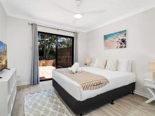 Bliss And Waves - Gold Coast - 6