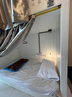 Lay Low AC Hostel Nr Airport Ubon ที่พัก เลโล - Ubon Ratchathani - 5