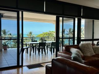 Townsville Apartments on The Strand - Penthouse - 2