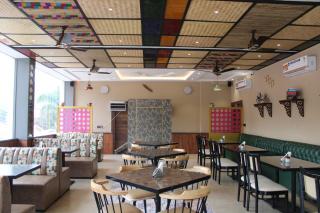 Hotel Grand Nitara - 3