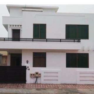 Capital Guest House, Islamabad near Bahria Town , Rawalpindi - Rawalpindi - 5