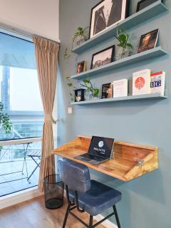 Next To Metro Unique 2bed Apt Wlarge Balcony - Dubai - 7
