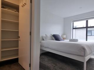 Central 2BRM 2BTH townhouse FREE carpark - Christchurch - 3