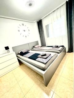 Apartment ZuMiFra with swimming pool, 300 m from the sea, with beautiful sandy beach La Mata - La Mata - 3