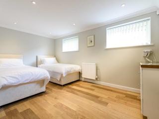 Vauxhall Apartments - 8