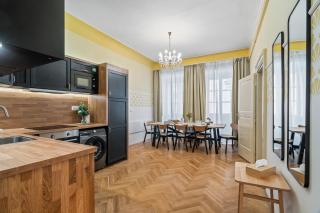 Charles Bridge Historical APTs by Michal&Friends - 1